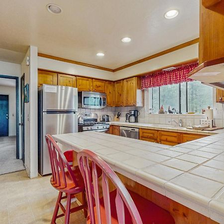 Tallac Views Getaway South Lake Tahoe Exterior photo